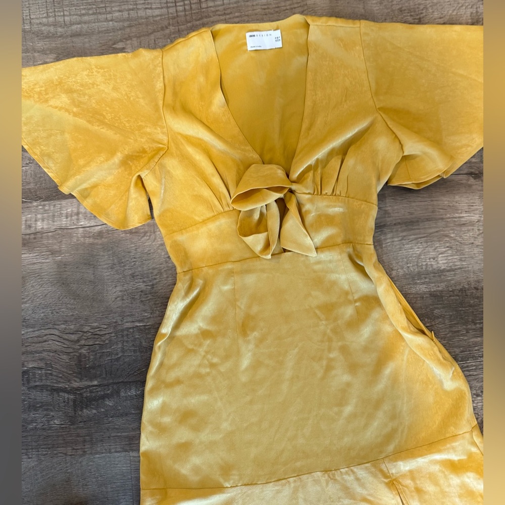 ASOS Yellow Ruffled Tiered Sundress with Flutter Sleeves - Picture 4 of 10